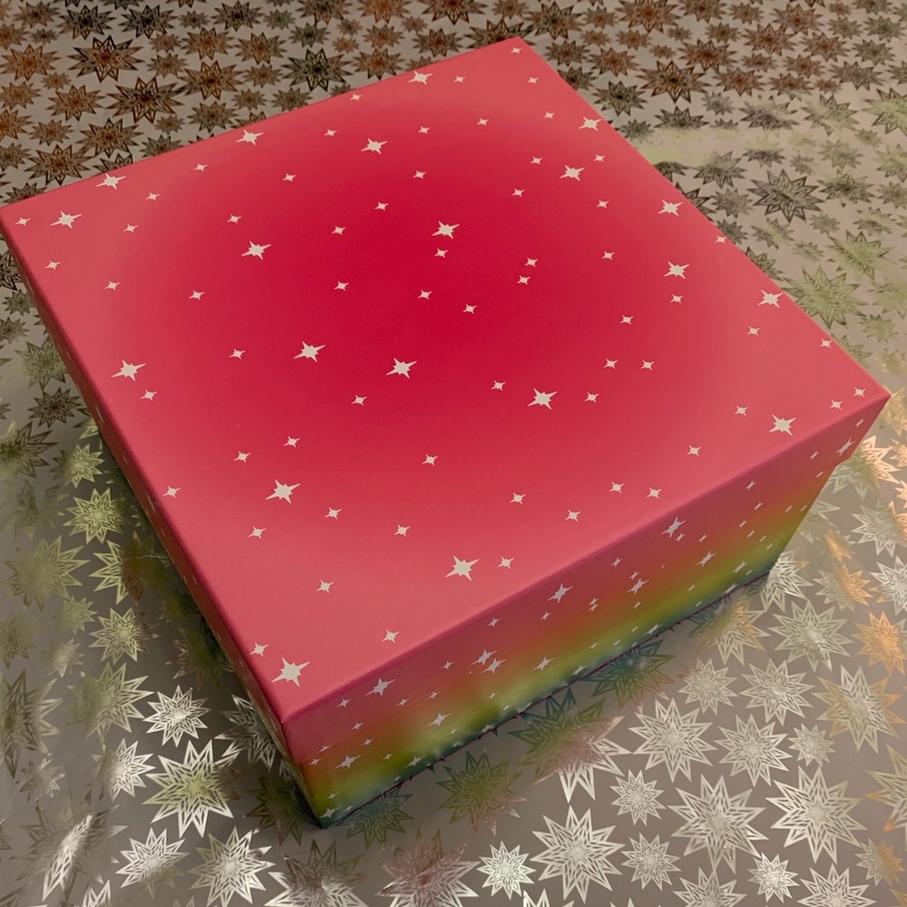 GIFT BOXES